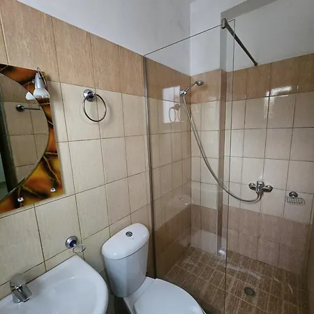 Eldo Apartment *